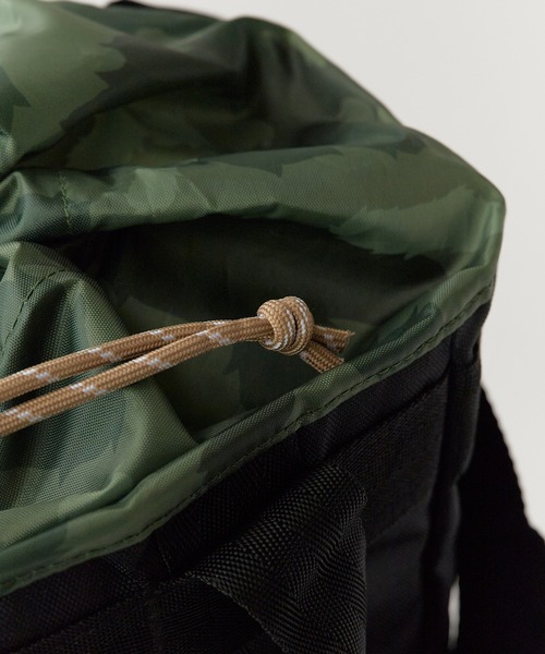 POLeR（ポーラー）の「POLeR/ポーラー TOTES PACK2.0 バックパック 2WAY 2026年春夏（トートバッグ・メンズ・ブラック・ONE SIZE）」の5枚目の写真