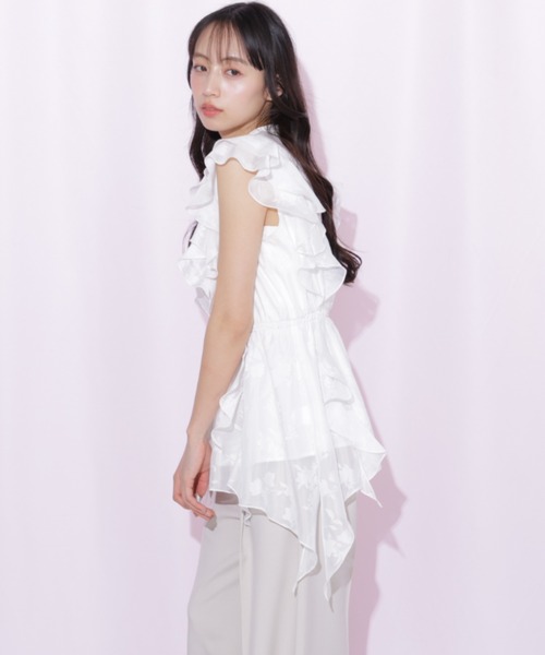 JILL by JILL STUART(ジルバイジルスチュアート)の「シアーオパールラッフルブラウス(シャツ/ブラウス・レディース・ブルー/ホワイト・FREE)」の7枚目の写真