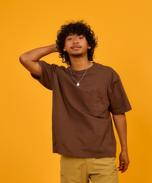 WALLA WALLA SPORT(ワラワラスポーツ)の「6oz TUBE POCKET TEE / 6オンス チューブ ポケット ティー(Tシャツ/カットソー・メンズ・アッシュグレー/スミクロ/ブラック/アイボリー/ホワイト/ライトグリーン系/レモンイエロー/インディゴブルー/ダークブラウン/ダークグリーン系/ピンク系その他・LARGE/X-LARGE/XX-LARGE/MEDIUM/SMALL)」の5枚目の写真