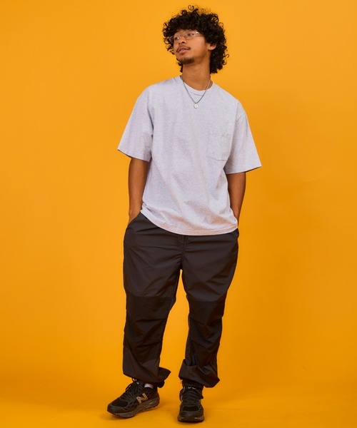 WALLA WALLA SPORT(ワラワラスポーツ)の「6oz TUBE POCKET TEE / 6オンス チューブ ポケット ティー(Tシャツ/カットソー・メンズ・アッシュグレー/スミクロ/ブラック/アイボリー/ホワイト/ライトグリーン系/レモンイエロー/インディゴブルー/ダークブラウン/ダークグリーン系/ピンク系その他・LARGE/X-LARGE/XX-LARGE/MEDIUM/SMALL)」の15枚目の写真