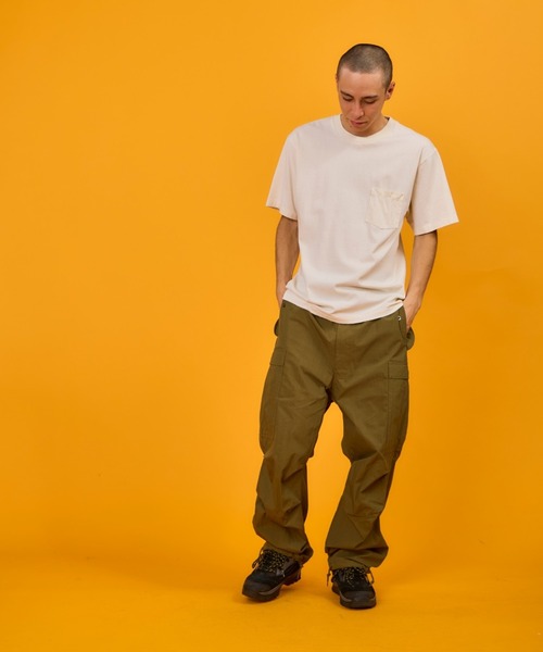 WALLA WALLA SPORT(ワラワラスポーツ)の「6oz TUBE POCKET TEE / 6オンス チューブ ポケット ティー(Tシャツ/カットソー・メンズ・アッシュグレー/スミクロ/ブラック/アイボリー/ホワイト/ライトグリーン系/レモンイエロー/インディゴブルー/ダークブラウン/ダークグリーン系/ピンク系その他・LARGE/X-LARGE/XX-LARGE/MEDIUM/SMALL)」の21枚目の写真