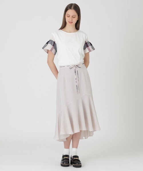 BLUE LABEL CRESTBRIDGE(ブルーレーベルクレストブリッジ)の「ツイルストレッチイレギュラーヘムスカート(スカート・レディース・ベージュ系その他/ブラック・38/36)」の9枚目の写真