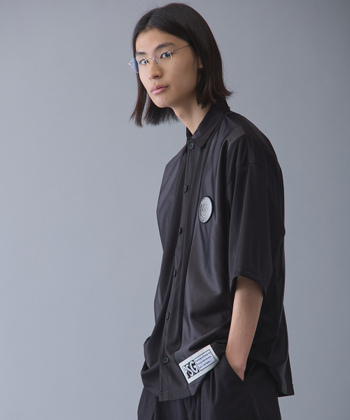PARIS SAINT-GERMAIN(パリサンジェルマン)の「【Paris Saint-Germain 】JP Mesh Short Sleeve Shirt(シャツ/ブラウス・メンズ・ブラック/ネイビー・X-LARGE/LARGE/MEDIUM)」の7枚目の写真
