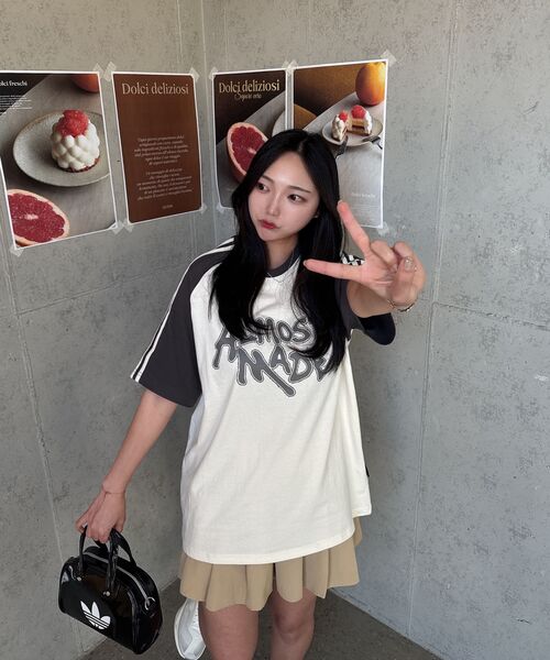 ELIMENO(エリメノ)の「EL メイド ラグランライン 半袖Tシャツ 5カラー(Tシャツ/カットソー・メンズ・バーガンディー/チャコール/ネイビー/ブラック/チャコールグレー×ブラック・1/2/3/4/5/6)」の8枚目の写真