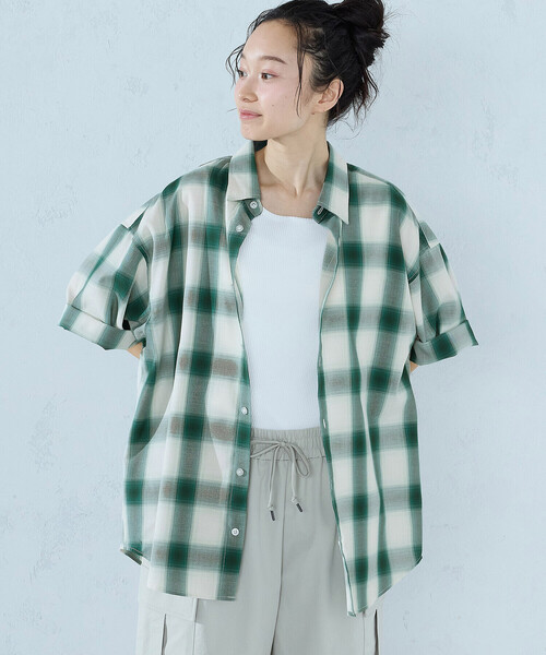 Purple&Yellow(パープルアンドイエロー)の「オンブレーチェックシャツ(シャツ/ブラウス・メンズ・ブラック/グリーン・LARGE/MEDIUM/SMALL)」の12枚目の写真