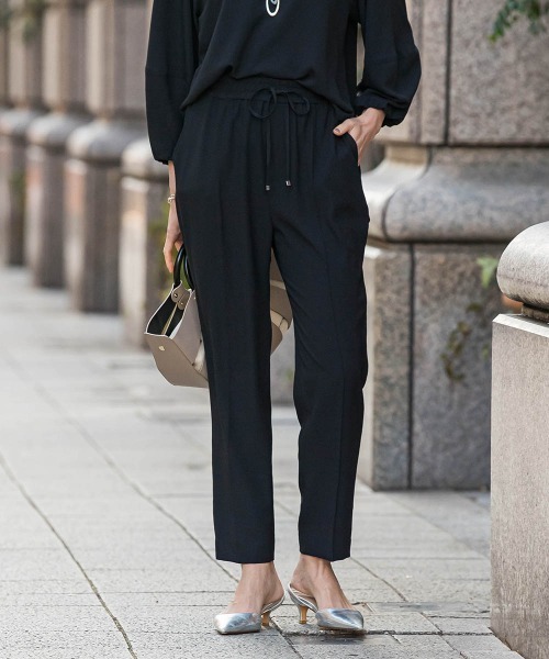 LAUTREAMONT（ロートレアモン）の「【涼・美・楽】テーパードパンツ≪13号あり≫（その他パンツ・レディース・ブラウン/ブラック/ベージュ・7号/9号）」の4枚目の写真