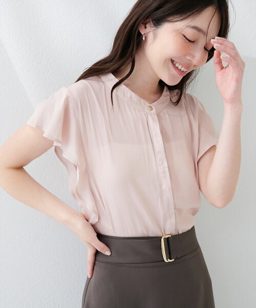 natural couture(ナチュラルクチュール)の「とろみサテンラッフル袖ブラウス(シャツ/ブラウス・レディース・ブルー/ピンク/ピンクベージュ/アイボリー/ネイビー・FREE)」の4枚目の写真