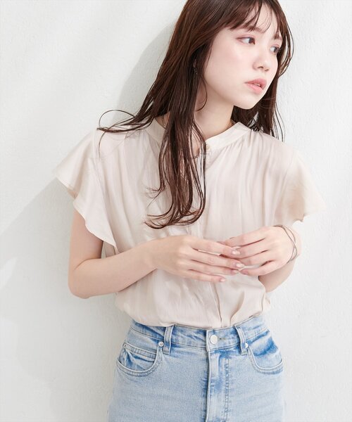 natural couture(ナチュラルクチュール)の「とろみサテンラッフル袖ブラウス(シャツ/ブラウス・レディース・ブルー/ピンク/ピンクベージュ/アイボリー/ネイビー・FREE)」の8枚目の写真