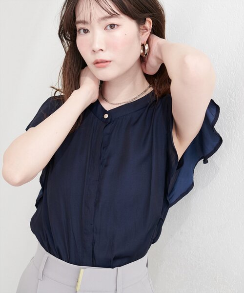 natural couture(ナチュラルクチュール)の「とろみサテンラッフル袖ブラウス(シャツ/ブラウス・レディース・ブルー/ピンク/ピンクベージュ/アイボリー/ネイビー・FREE)」の16枚目の写真