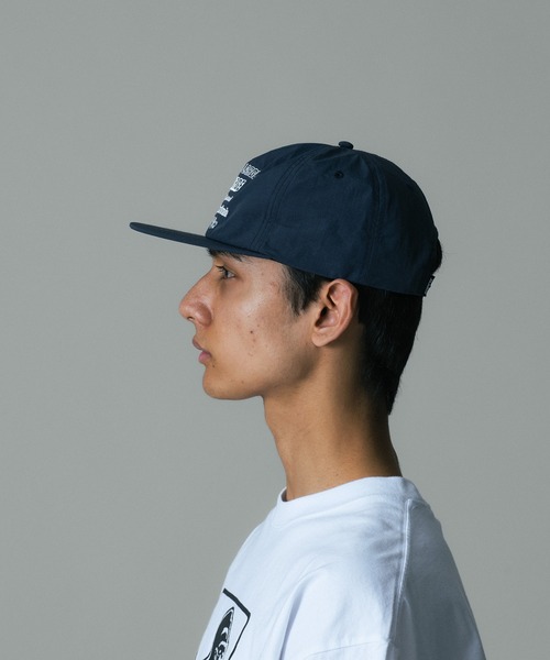 XLARGE(エクストララージ)の「MULTI LOGO SNAPBACK CAP(キャップ・メンズ・ブラック/ネイビー・ONE SIZE)」の8枚目の写真