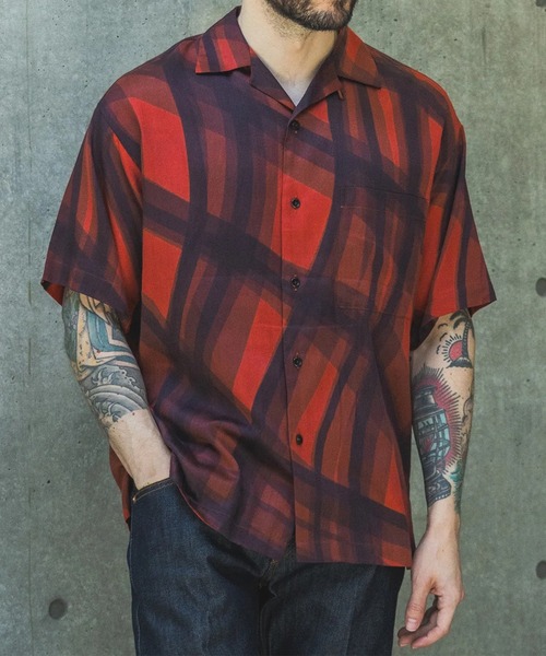 MR.OLIVE(ミスターオリーブ)の「【MR.OLIVE】ABSTRACT CHECK /SHORT/S OPEN COLLAR SHIRT(シャツ/ブラウス・メンズ・レッド/ブラック・S/M)」の1枚目の写真