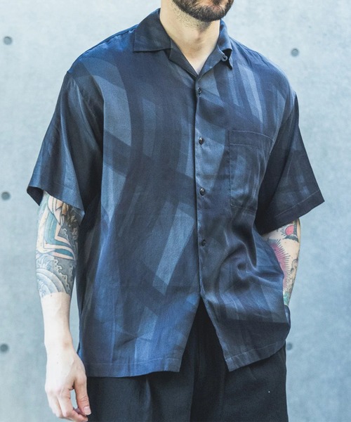 MR.OLIVE(ミスターオリーブ)の「【MR.OLIVE】ABSTRACT CHECK /SHORT/S OPEN COLLAR SHIRT(シャツ/ブラウス・メンズ・レッド/ブラック・S/M)」の2枚目の写真