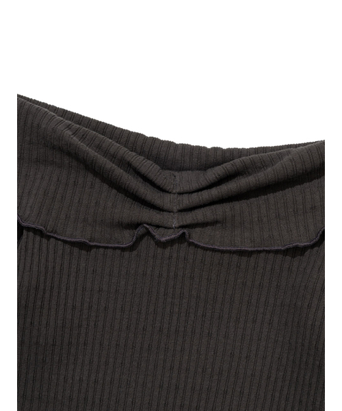 UGLY SHADOW(アグリーシャドウ)の「ASYMMETRIC RIB OFF-SHOULDER TEE(CHARCOAL)(Tシャツ/カットソー・レディース・その他・FREE)」の3枚目の写真
