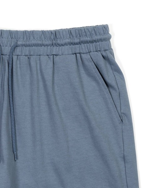 The DUFFER of ST.GEORGE(ザダファーオブセントジョージ)の「8oz HEAVY WEIGHT COTTON GYM SHORTS:セットアップ対応 ヘビーウェイト ジムショーツ/ 厚手生地 / ウエストゴム / 膝丈(その他パンツ・メンズ・オフホワイト/ブラウン/ブルーグレー/スミクロ/ベージュ/ネイビー・X-LARGE/LARGE/MEDIUM)」の12枚目の写真