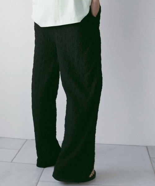 anuke(アンヌーク)の「Shirring Easy Pants(デニムパンツ・レディース・ブラウン/ライトグリーン/ブラック・36inch/38inch)」の5枚目の写真