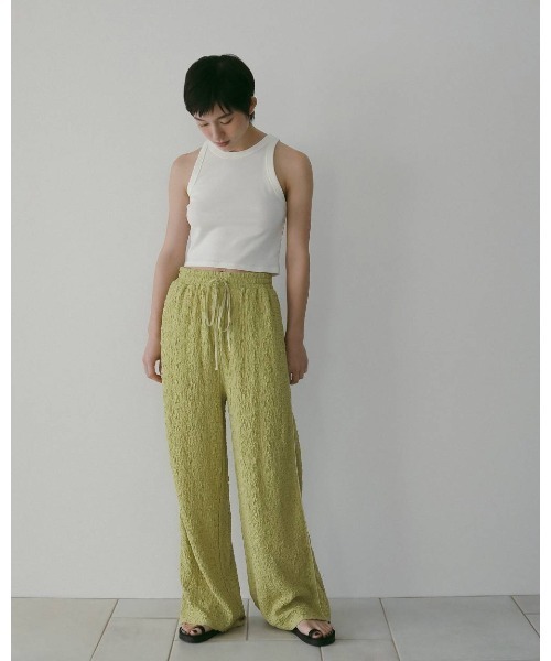 anuke(アンヌーク)の「Shirring Easy Pants(デニムパンツ・レディース・ブラウン/ライトグリーン/ブラック・36inch/38inch)」の9枚目の写真