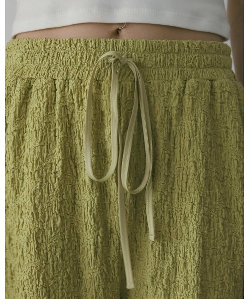 anuke(アンヌーク)の「Shirring Easy Pants(デニムパンツ・レディース・ブラウン/ライトグリーン/ブラック・36inch/38inch)」の12枚目の写真