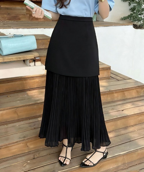 &soiree(アンドソワレ)の「プリーツシアーレイヤードスカート(スカート・レディース・オフホワイト/ブラック・SMALL/MEDIUM/LARGE/X-LARGE)」の2枚目の写真
