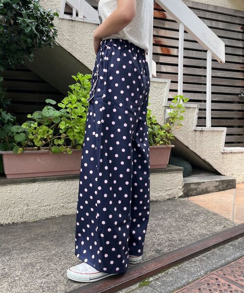 HELLO.SANFRANCISCO(ハローサンフランシスコ)の「【HELLO.SANFRANCISCO/ハローサンフランシスコ】ドット柄フリルポケットボリュームパンツ(その他パンツ・レディース・グレー/ピンク/ブラウン/イエロー/グリーン/ネイビー・ONE SIZE)」の11枚目の写真