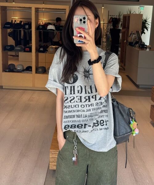 IDWS(アイドンワナセル)の「Novichi T-Shirt Gray(Tシャツ/カットソー・レディース・その他・0/1/2)」の7枚目の写真