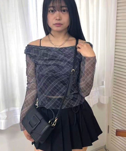 Lots of Love(ロッツオブラブ)の「チュールバイアスチェックボートネックトップス(Tシャツ/カットソー・レディース・ネイビー/ブラウン・M)」の8枚目の写真