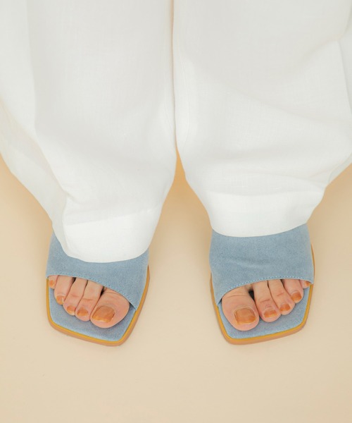 LE VERNIS(ル・ベルニ)の「LE VERNIS(ル・ベルニ)Metal heel sandals(サンダル・レディース・ブルー/ブラウン/ブラック・23.5/24.5)」の17枚目の写真