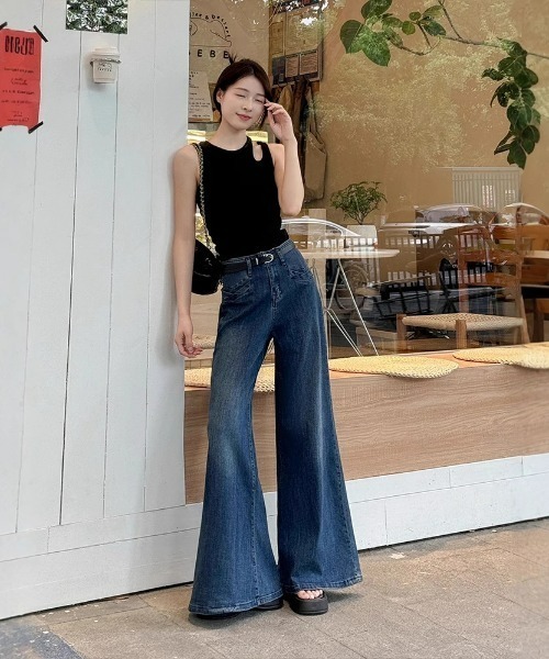 REBALANCE(リバランス)の「フレアデニムパンツ(デニムパンツ・レディース・A・SMALL/MEDIUM/LARGE)」の4枚目の写真