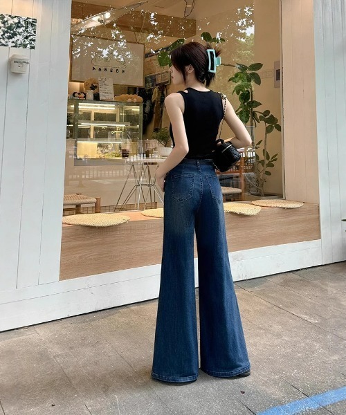 REBALANCE(リバランス)の「フレアデニムパンツ(デニムパンツ・レディース・A・SMALL/MEDIUM/LARGE)」の5枚目の写真