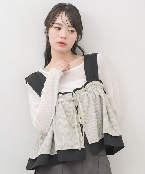 RETRO GIRL(レトロガール)の「フリルレイヤードノースリビスチェ(シャツ/ブラウス・レディース・ブラック/ブルー/ナチュラル・FREE)」の15枚目の写真
