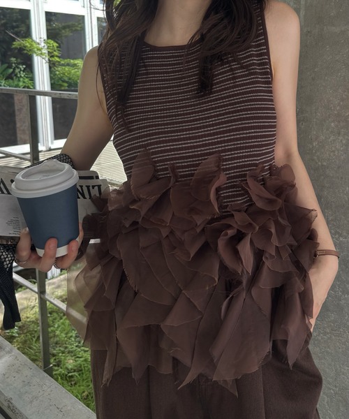 WILLFULLY(ウィルフリー)の「gradation frill no sleeve knit(ニット/セーター・レディース・ブラウン/ブラック/グレー系その他・FREE)」の11枚目の写真