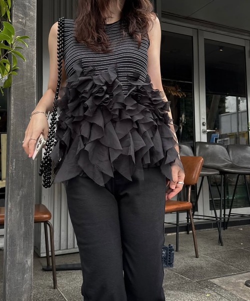 WILLFULLY(ウィルフリー)の「gradation frill no sleeve knit(ニット/セーター・レディース・ブラウン/ブラック/グレー系その他・FREE)」の16枚目の写真