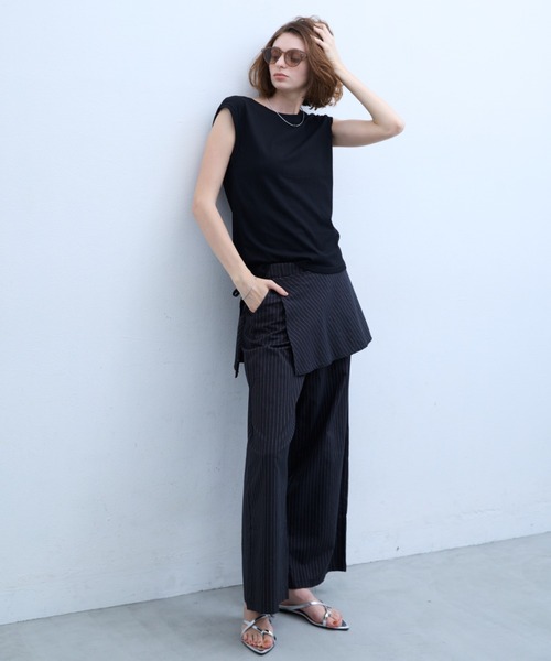 DRWCYS(ドロシーズ)の「ドライタッチノースリカットトップス(Tシャツ/カットソー・レディース・ホワイト/ベージュ/ブラック・FREE)」の10枚目の写真