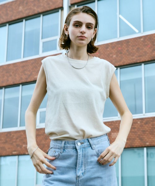 DRWCYS(ドロシーズ)の「ドライタッチノースリカットトップス(Tシャツ/カットソー・レディース・ホワイト/ベージュ/ブラック・FREE)」の9枚目の写真