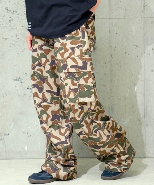 DEVILOCK Wide Fit Camo Cargo Pants（カーゴパンツ）｜DEVILOCK