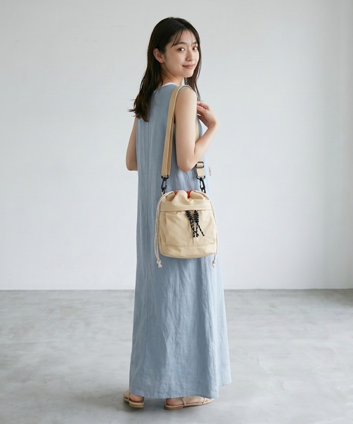 crossi(クロッシー)の「巾着バッグショルダー2WAYリュックナイロン防水軽量(ショルダーバッグ・レディース・グレー/ブラック/ベージュ・FREE)」の16枚目の写真