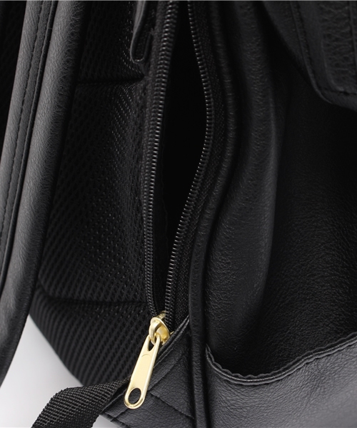 anello（アネロ）の「【anello】レトロ口金リュック ミニ（バックパック/リュック・レディース・ライトブラウン/ブラック/オフホワイト/ネイビー/ピンク・ONE SIZE）」の14枚目の写真