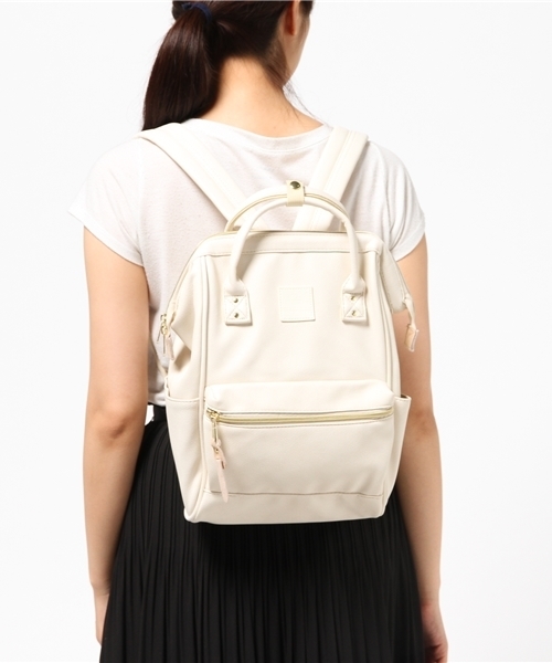 anello（アネロ）の「【anello】レトロ口金リュック ミニ（バックパック/リュック・レディース・ライトブラウン/ブラック/オフホワイト/ネイビー/ピンク・ONE SIZE）」の12枚目の写真