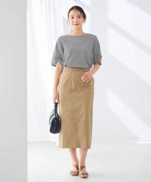 a.v.v(アーヴェヴェ)の「タックスリーブトップス(Tシャツ/カットソー・レディース・アイボリー/ネイビー・40/38)」の16枚目の写真