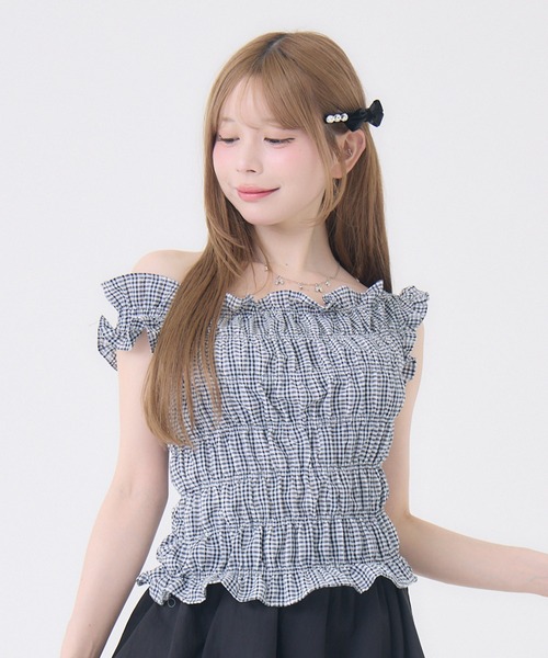 Rmine(アールマイン)の「シャーリングオフショルトップス(Tシャツ/カットソー・レディース・ブラック系その他/ブラック/ホワイト/レッド・FREE)」の4枚目の写真
