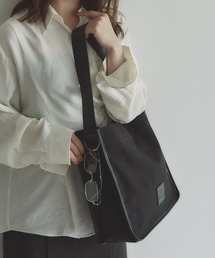 RT；ESKA（アールティーエスカ）の「RT；ESKA（アールティーエスカ） / Shape Tote - Square（トートバッグ）」