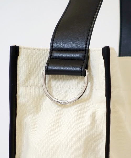 RT;ESKA(アールティーエスカ)の「RT;ESKA(アールティーエスカ) / Shape Tote - Square(トートバッグ・レディース・ブラック/アイボリー・FREE)」の14枚目の写真