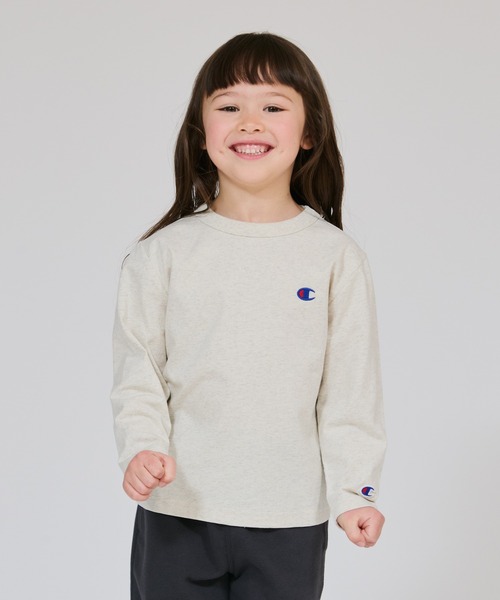 Champion(チャンピオン)の「【Champion/チャンピオン】キッズ ベーシック ロングスリーブTシャツ(ワンピース・キッズ・オフホワイト/グレー/その他30/オートミール/ブラック/オレンジ/ネイビー・130/150/160/100/110/120/140)」の1枚目の写真