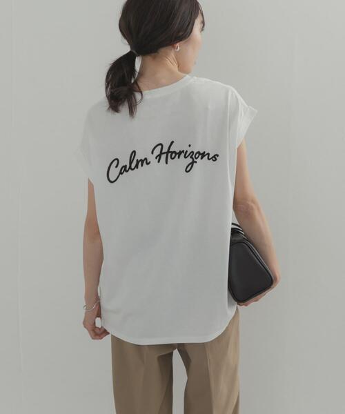 URBAN RESEARCH DOORS(アーバンリサーチドアーズ)の「刺繍ロゴTシャツ(Tシャツ/カットソー・レディース・チャコールグレー/オフホワイト・FREE)」の5枚目の写真