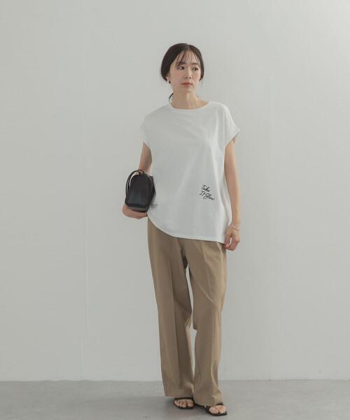 URBAN RESEARCH DOORS(アーバンリサーチドアーズ)の「刺繍ロゴTシャツ(Tシャツ/カットソー・レディース・チャコールグレー/オフホワイト・FREE)」の8枚目の写真