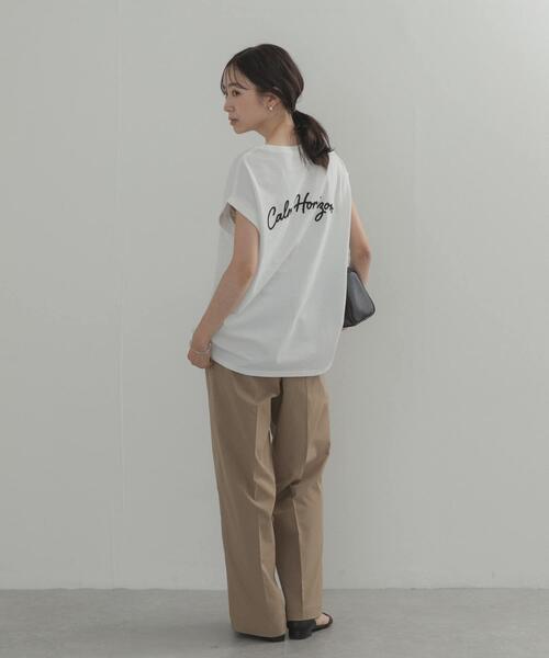 URBAN RESEARCH DOORS(アーバンリサーチドアーズ)の「刺繍ロゴTシャツ(Tシャツ/カットソー・レディース・チャコールグレー/オフホワイト・FREE)」の9枚目の写真
