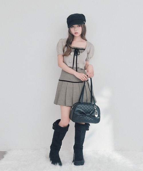 OLIVE des OLIVE(オリーブデオリーブ)の「パフ袖ニットとプリーツキャミワンピのセット(ワンピース・レディース・ベージュ/ブラウン/ブラック・FREE)」の5枚目の写真