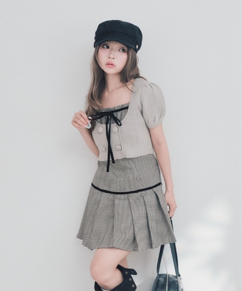 OLIVE des OLIVE(オリーブデオリーブ)の「パフ袖ニットとプリーツキャミワンピのセット(ワンピース・レディース・ベージュ/ブラウン/ブラック・FREE)」の9枚目の写真