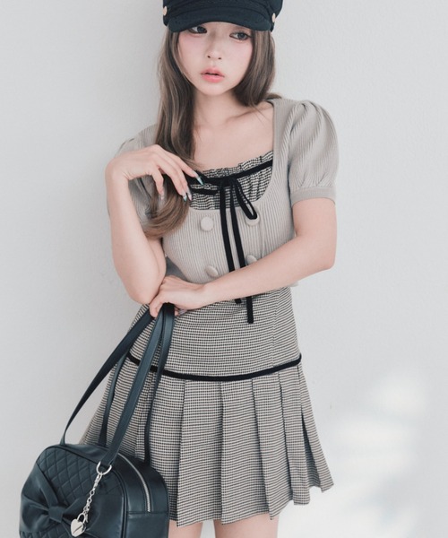 OLIVE des OLIVE(オリーブデオリーブ)の「パフ袖ニットとプリーツキャミワンピのセット(ワンピース・レディース・ベージュ/ブラウン/ブラック・FREE)」の14枚目の写真