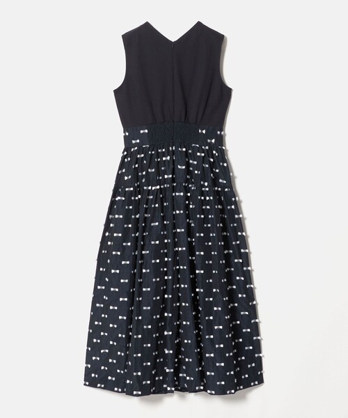 UNITED ARROWS(ユナイテッドアローズ)の「ドットリボン カットジャガード ワンピース ‐ウォッシャブル‐(ワンピース・レディース・ブラック/ネイビー・36/38)」の12枚目の写真