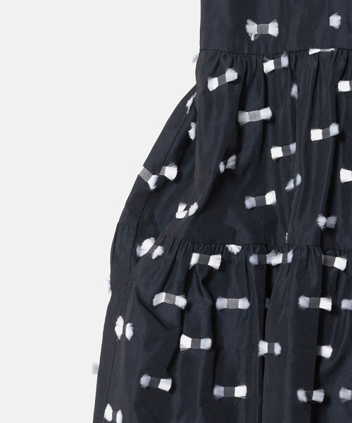 UNITED ARROWS(ユナイテッドアローズ)の「ドットリボン カットジャガード ワンピース ‐ウォッシャブル‐(ワンピース・レディース・ブラック/ネイビー・36/38)」の16枚目の写真